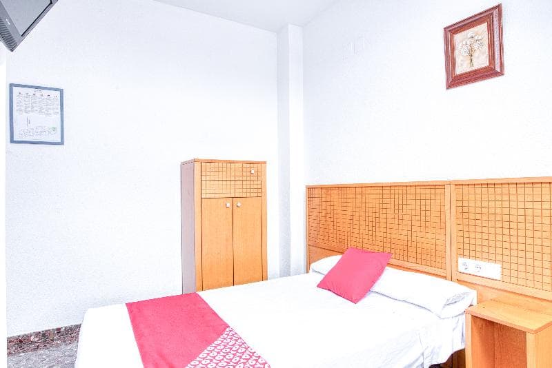 Oyo Hostal Nova Picanya photo 1
