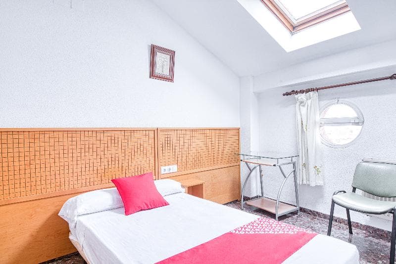 Oyo Hostal Nova Picanya 5