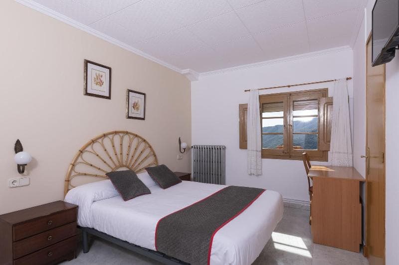 Hostal Montserrat 5