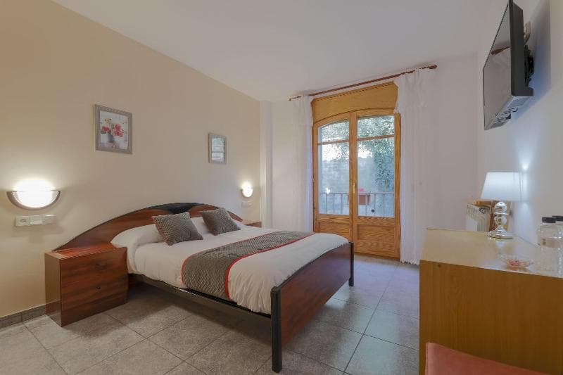 Hostal Montserrat 3