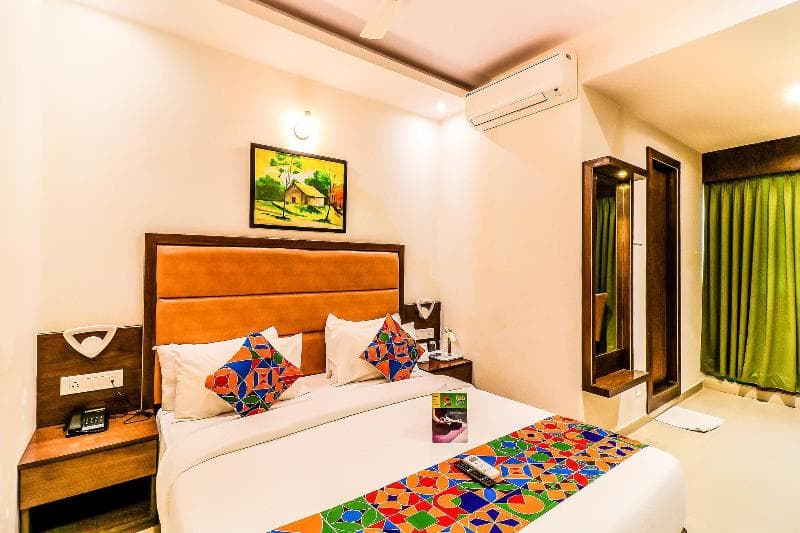 Fabhotel Admiral, Marol main