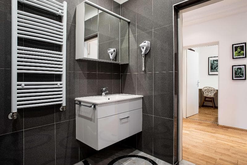 Best Western Plus Celebrity Suites 3