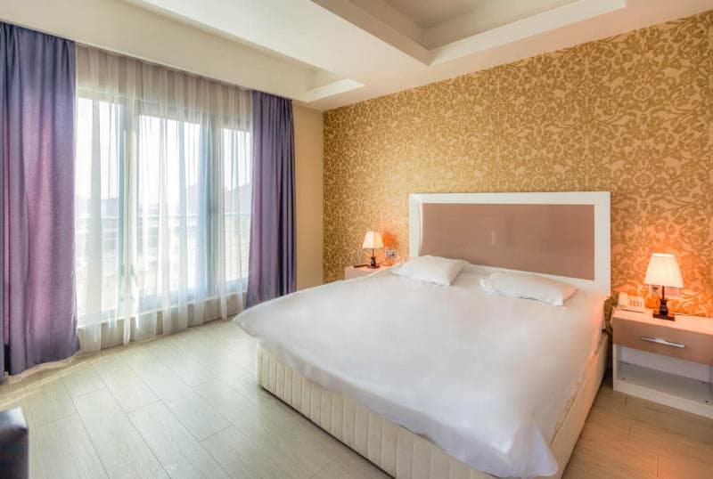 Hotel Diplomat Suites photo 1