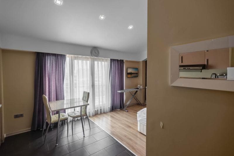Hotel Diplomat Suites 5