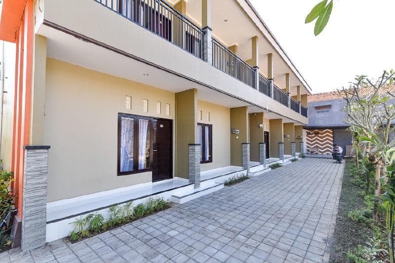 Reddoorz Plus Near Jalan Imam Bonjol Denpasar 5
