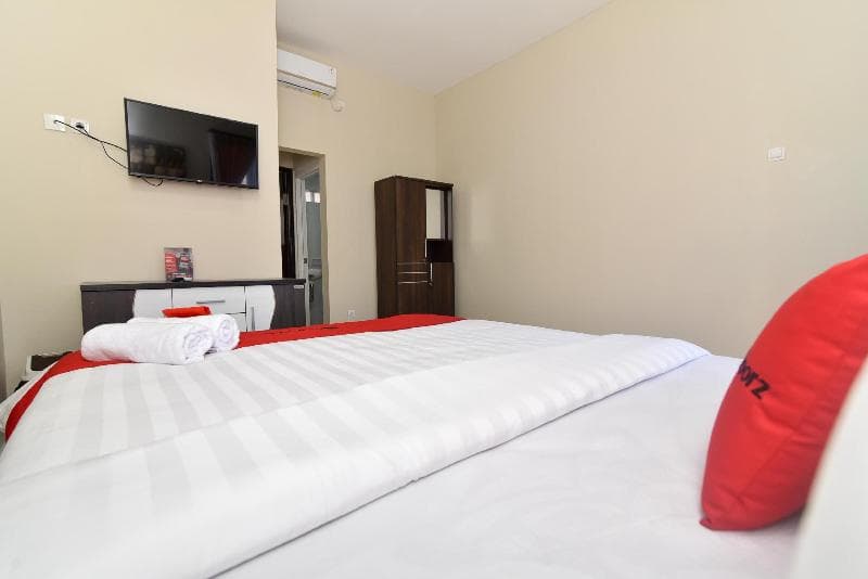 Reddoorz Plus Near Jalan Imam Bonjol Denpasar 1