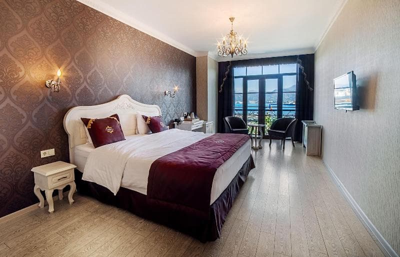 The Admiral Hotel 3