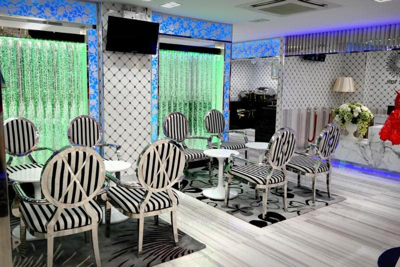 Top High Airport Link Hotel 5