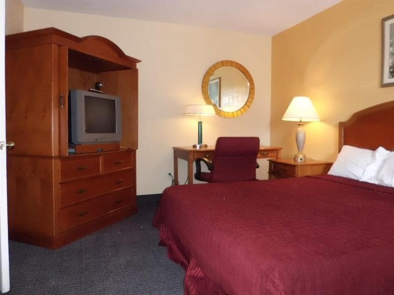 Americas Best Value Inn Savannah 4