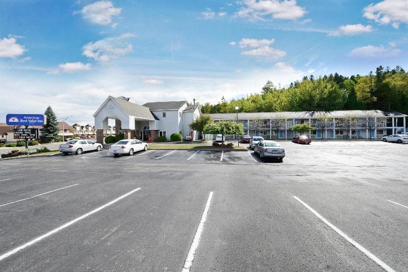 Americas Best Value Inn St. Ignace 5