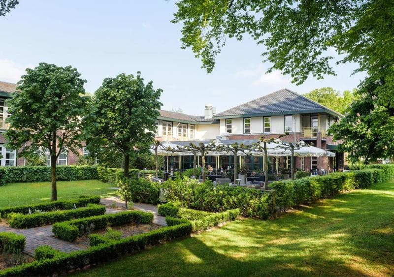 Parkhotel Tjaarda main