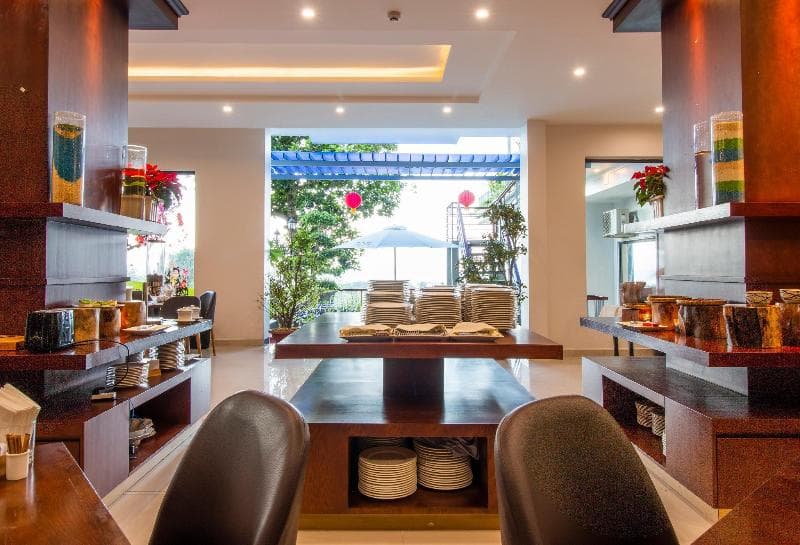 Tom Hill Boutique Resort & Spa main