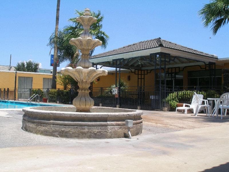 Americas Best Value Inn Laredo photo 1