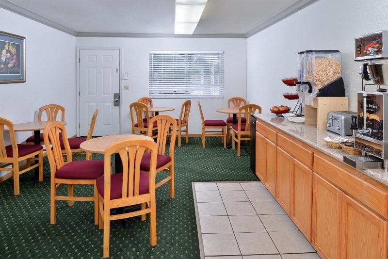 Americas Best Value Inn Ukiah photo 1