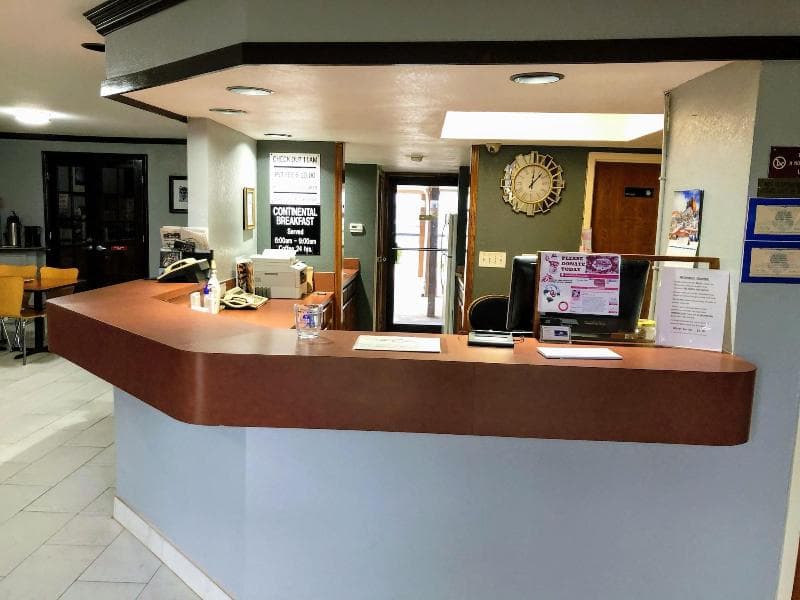 Americas Best Value Inn & Suites - Yukon/Oklahoma City 5