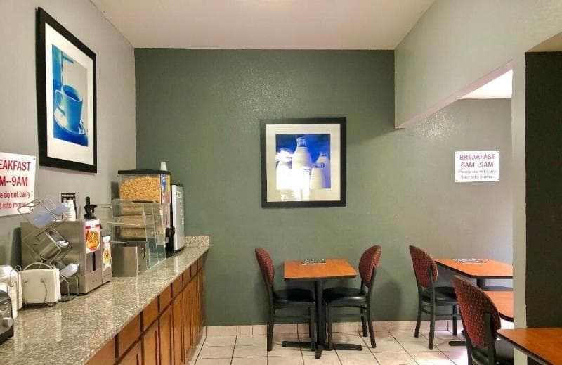 Americas Best Value Inn & Suites - Yukon/Oklahoma City 3