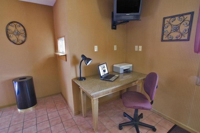 Americas Best Value Inn Celina photo 1