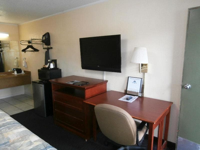 Americas Best Value Inn St. George, Sc 3