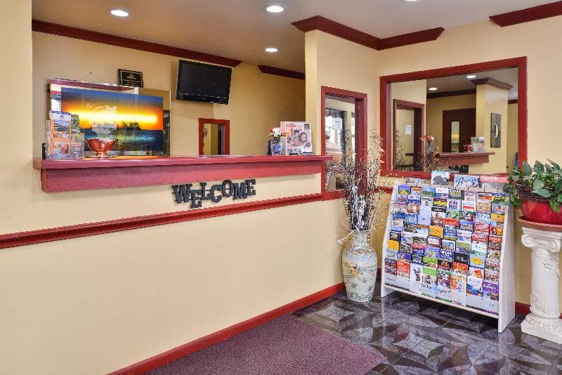 Americas Best Value Inn Buda 2