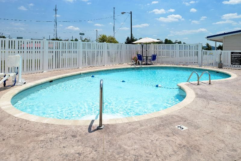 Americas Best Value Inn St. Clairsville Wheeling 5