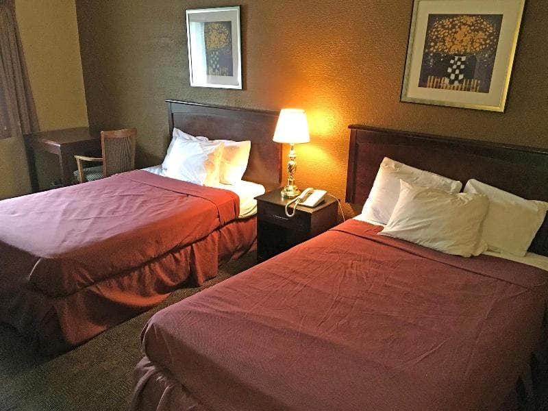 Americas Best Value Inn Livonia Detroit 2