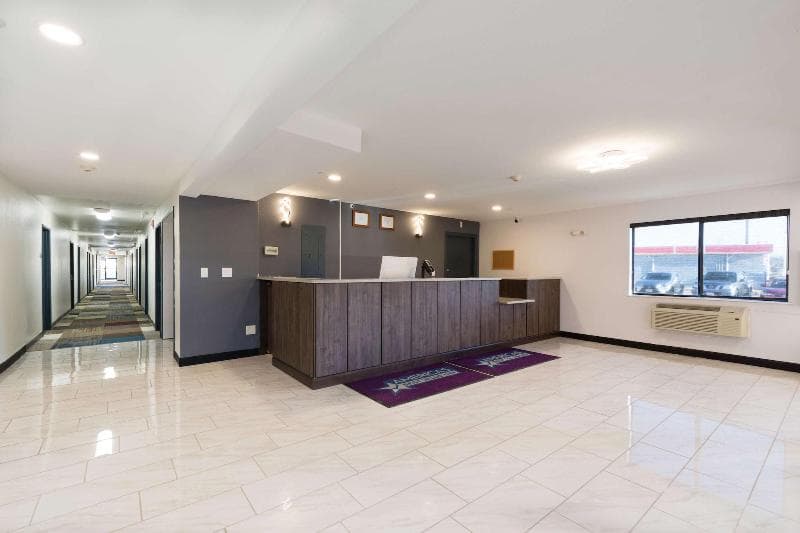 Americas Best Value Inn East Peoria 4