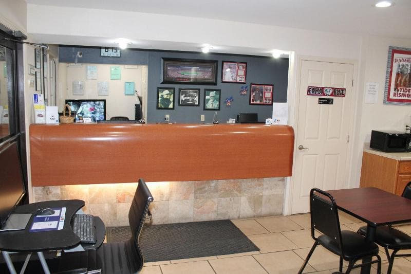 Americas Best Value Inn Tuscaloosa photo 1
