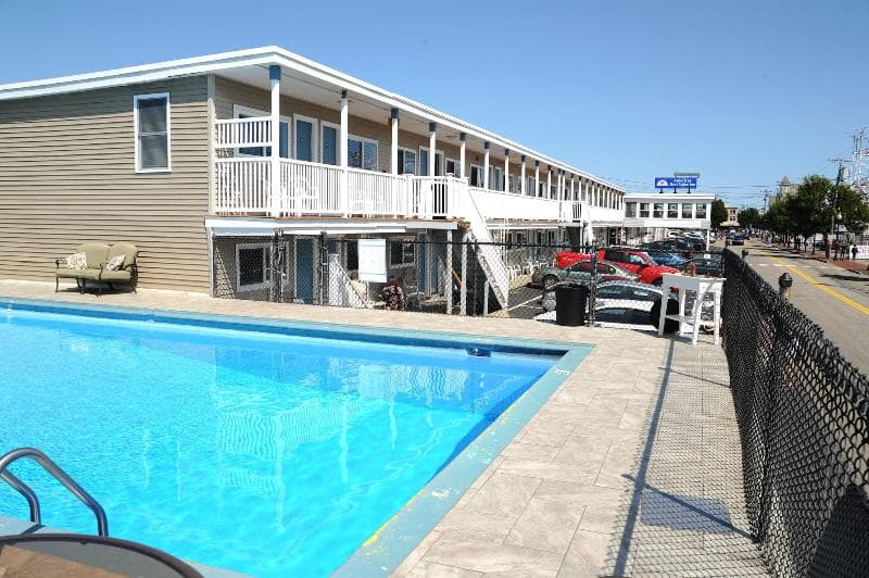 Americas Best Value Inn photo 1