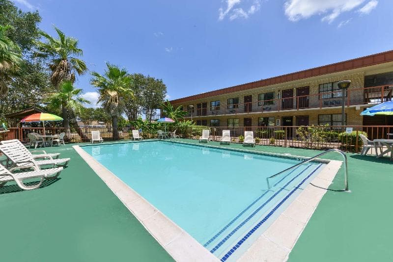Americas Best Value Inn And Suites Victoria 3