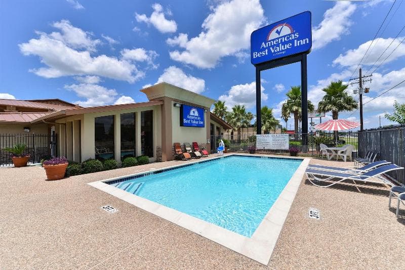 Americas Best Value Inn Angleton photo 1