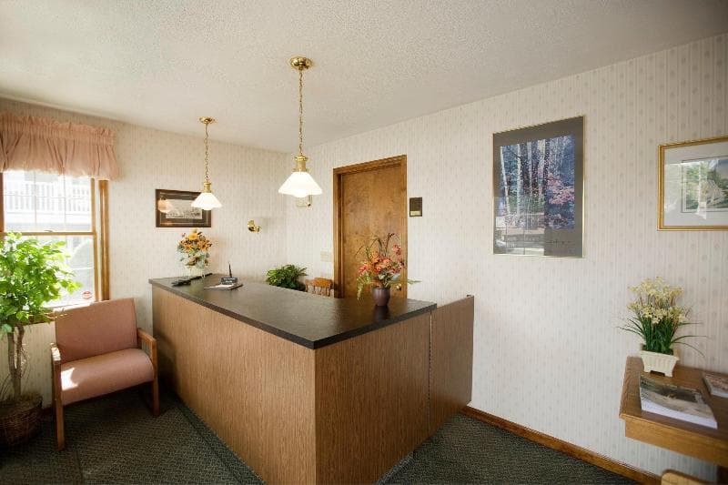 Americas Best Value Inn And Suites Lake George 2