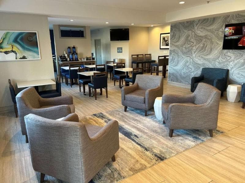 Best Western Ottumwa Inn & Suites photo 1