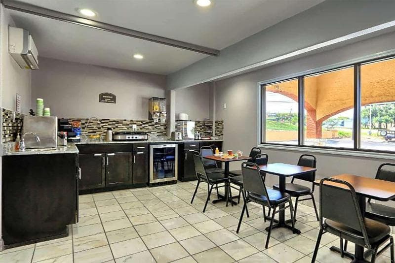 Travelodge By Wyndham Austin South