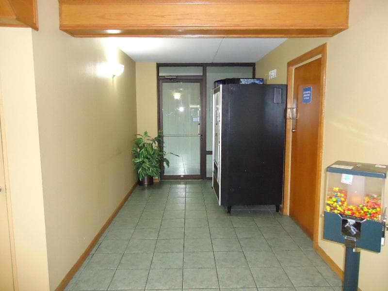 Americas Best Value Inn Roland Hotel main