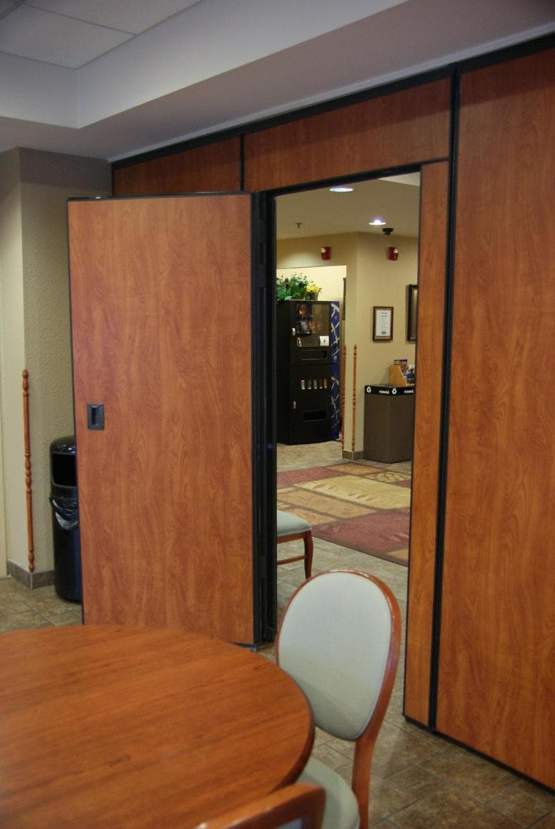Country Hearth Inn & Suites - Edwardsville / St. Louis photo 1