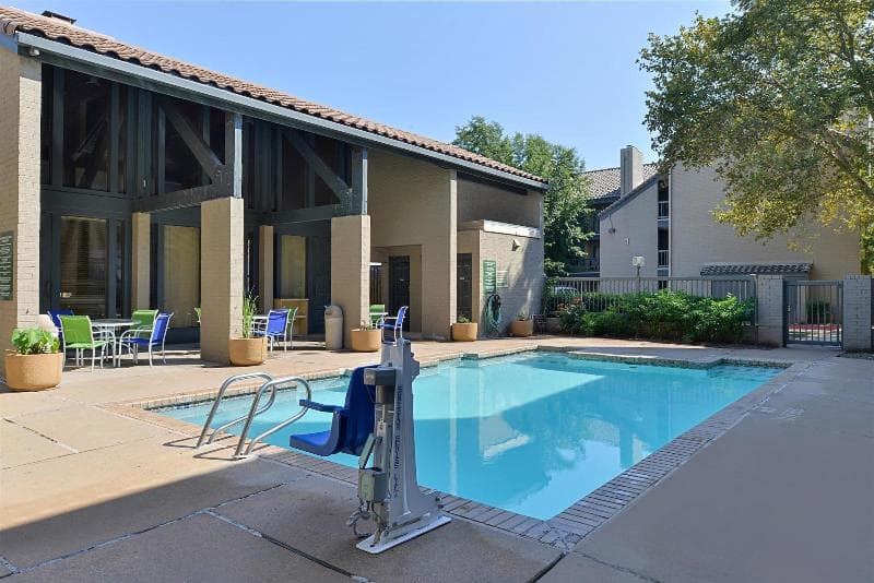Americas Best Value Inn & Suites Extended Stay Tulsa 2