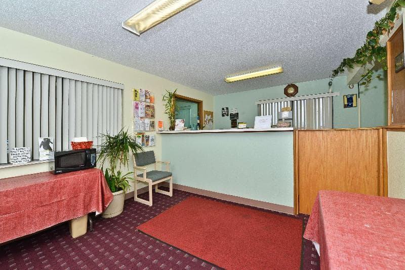 Americas Best Value Inn Champaign photo 1