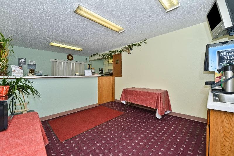 Americas Best Value Inn Champaign 2