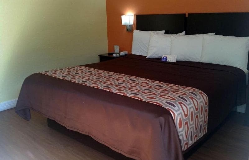 Americas Best Value Inn Groves Port Arthur 3