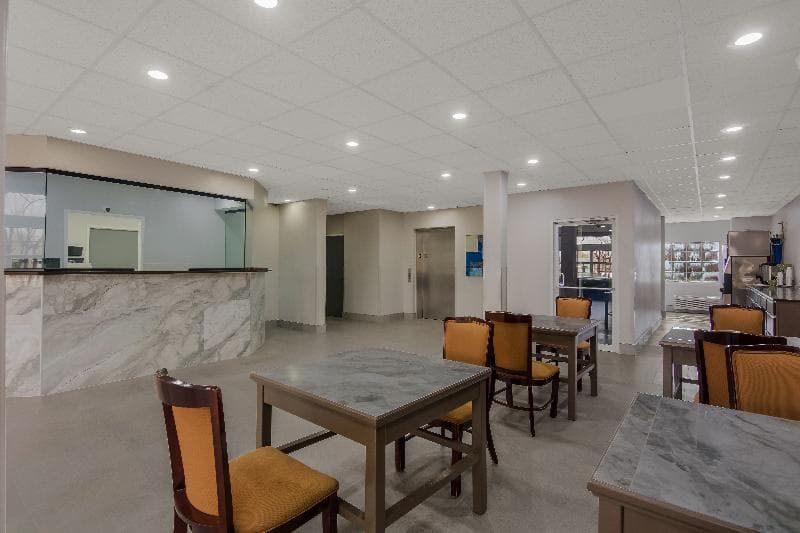 Americas Best Value Inn And Suites Lake Charles I2 2
