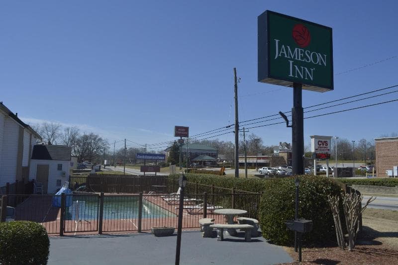 Jameson Inn Winder 2