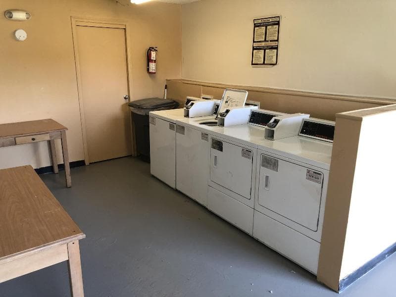 Americas Best Value Inn photo 1