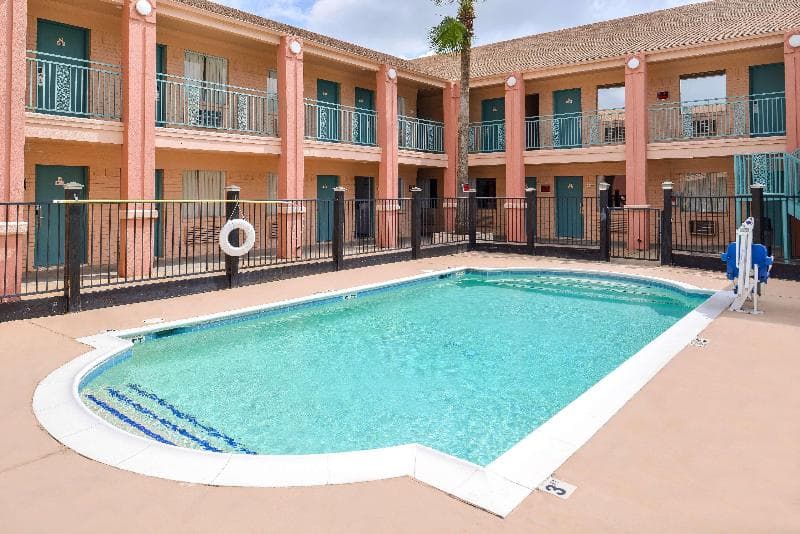Americas Best Value Inn - Clute / Lake Jackson 5