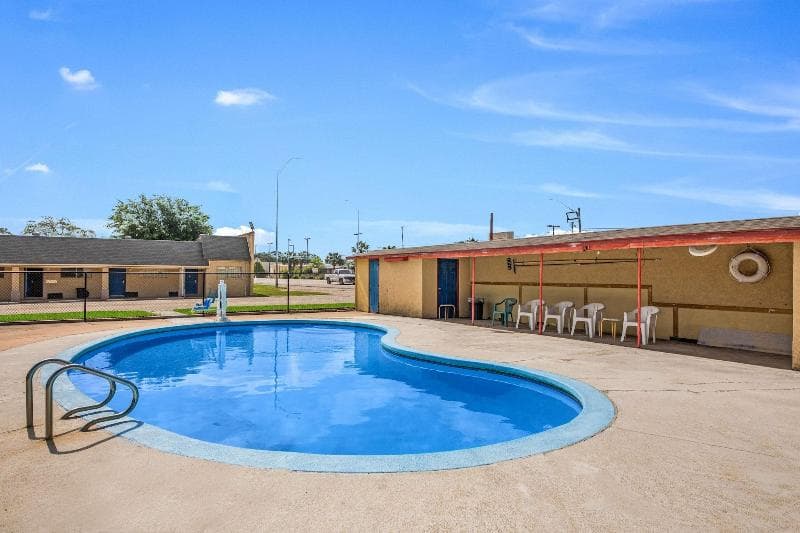 Americas Best Value Inn-Giddings 1