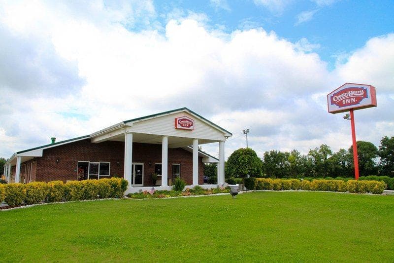 Country Hearth Inn & Suites Union City photo 1