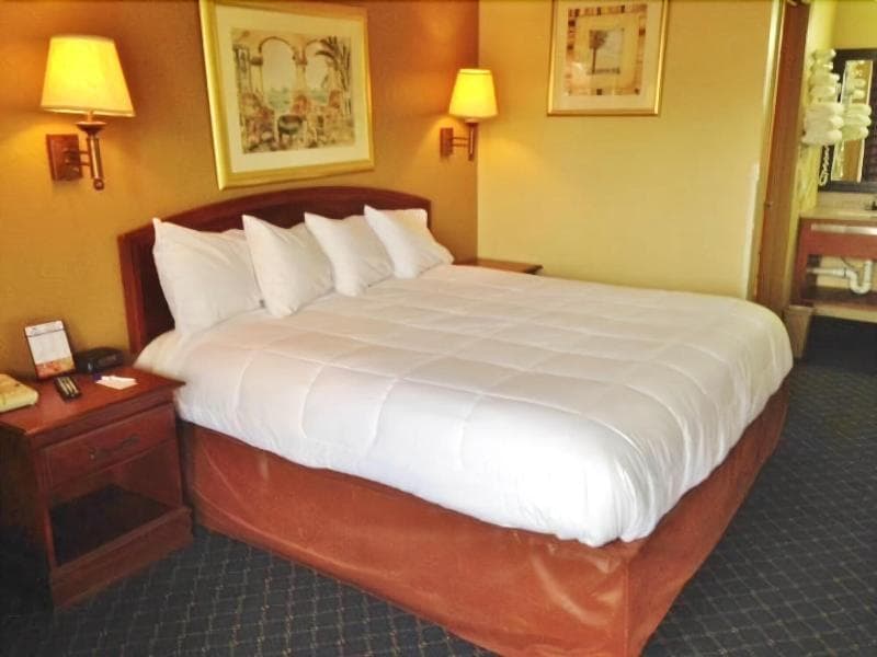 Americas Best Value Inn Monroeville 2