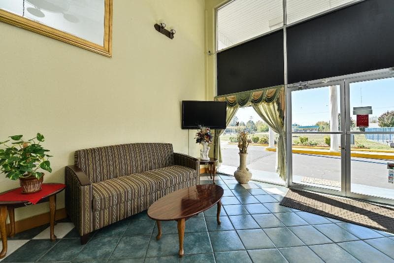 Americas Best Value Inn And Suites Hope 5