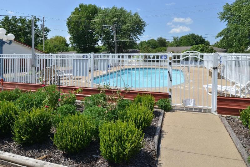 Americas Best Value Inn & Suites Siloam Springs photo 1