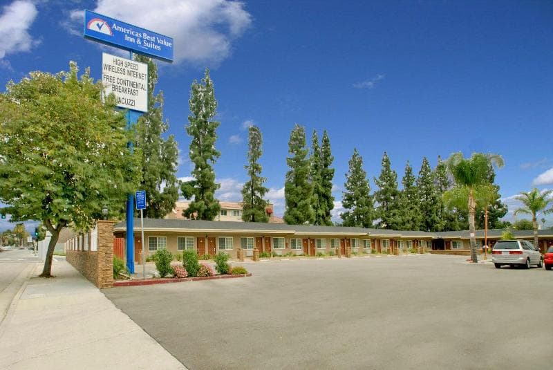 Americas Best Value Inn & Suites San Bernardino 4
