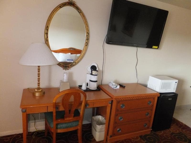 Americas Best Value Inn Santa Rosa 5